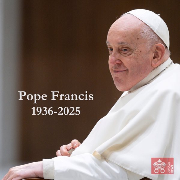 This is the picture of Pope Francis getting fame from the followers of Christianity. Photo Credit: Wikipedia Commons. 
