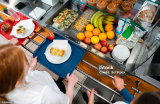 Students getting lunch.